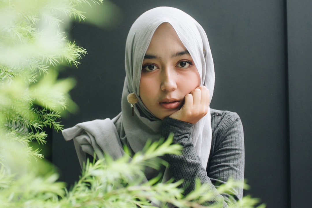 Visa Photo Head Covering: What’s Allowed?